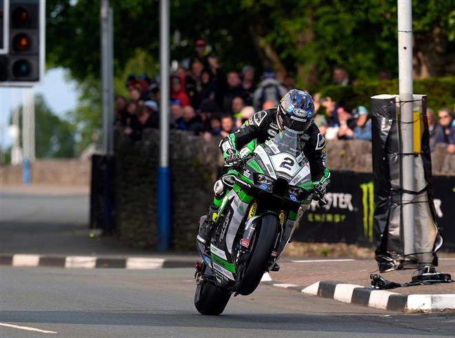 Kawasaki UK and David Johnson Remain For Third Consecutive Road Race Campaign